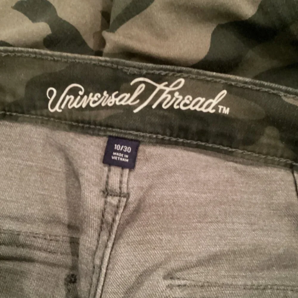 Universal Thread Jeans Camo High-Rise Straight Womens Size 10/30 - Picture 6 of 15